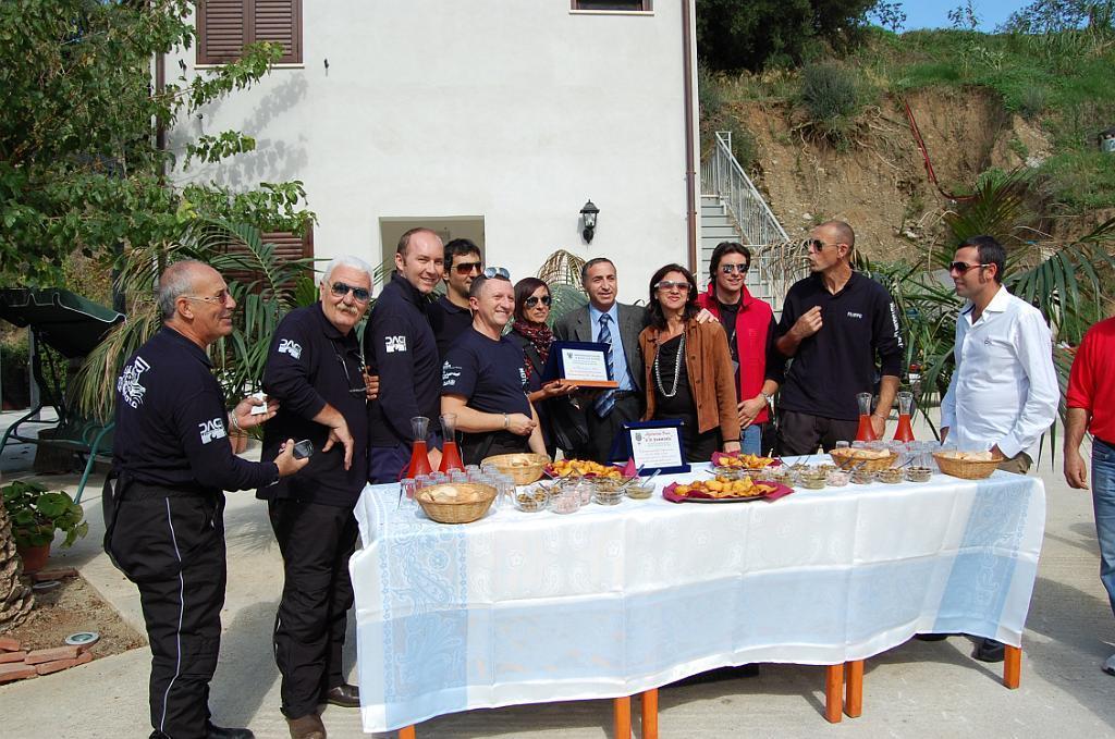 Agriturismo Parra Santa Lucia del Mela Dış mekan fotoğraf