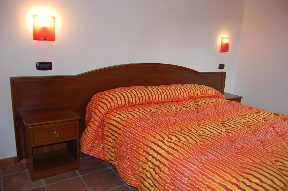 Agriturismo Parra Santa Lucia del Mela Dış mekan fotoğraf