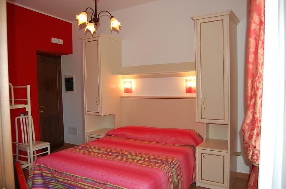 Agriturismo Parra Santa Lucia del Mela Dış mekan fotoğraf