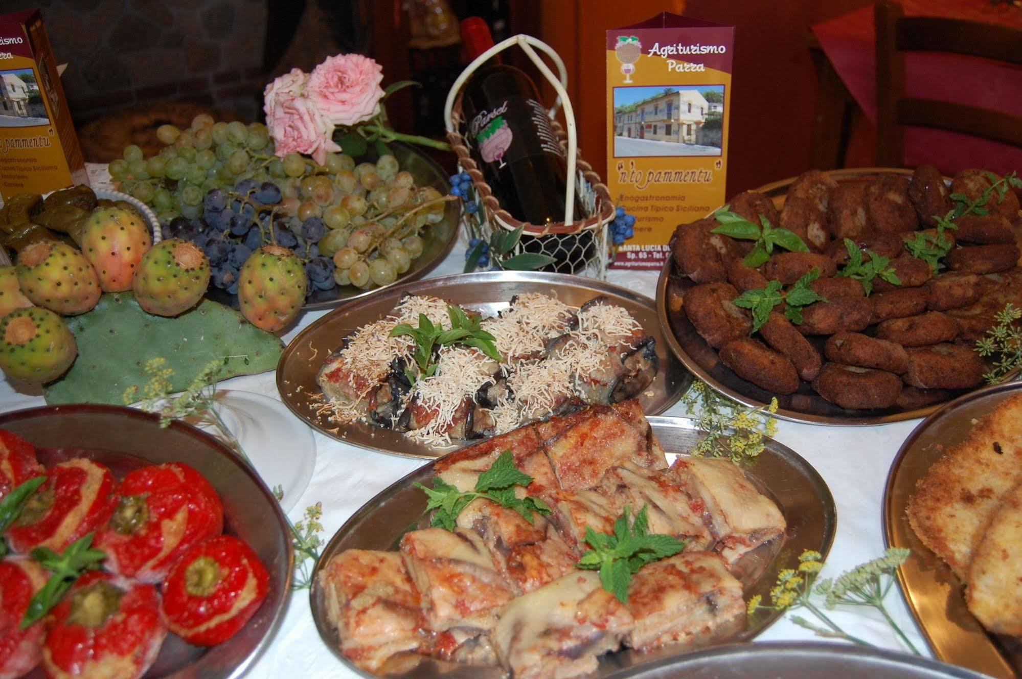 Agriturismo Parra Santa Lucia del Mela Dış mekan fotoğraf