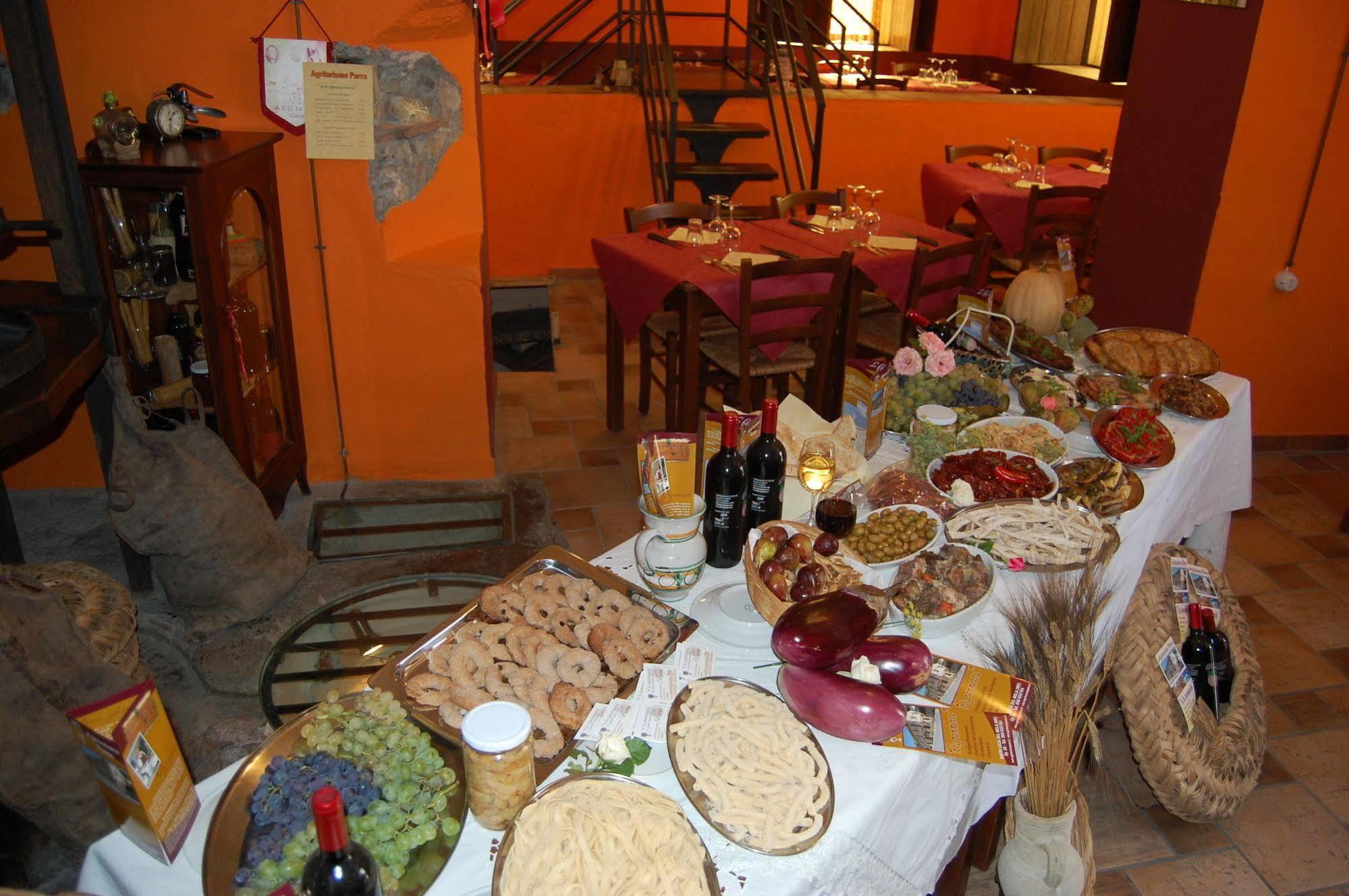 Agriturismo Parra Santa Lucia del Mela Dış mekan fotoğraf